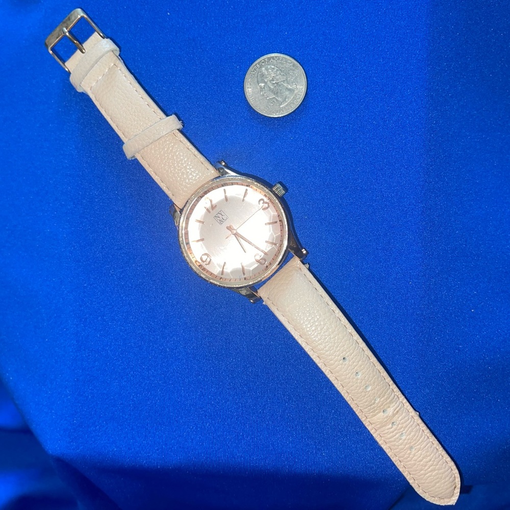 New York and Company blush watch